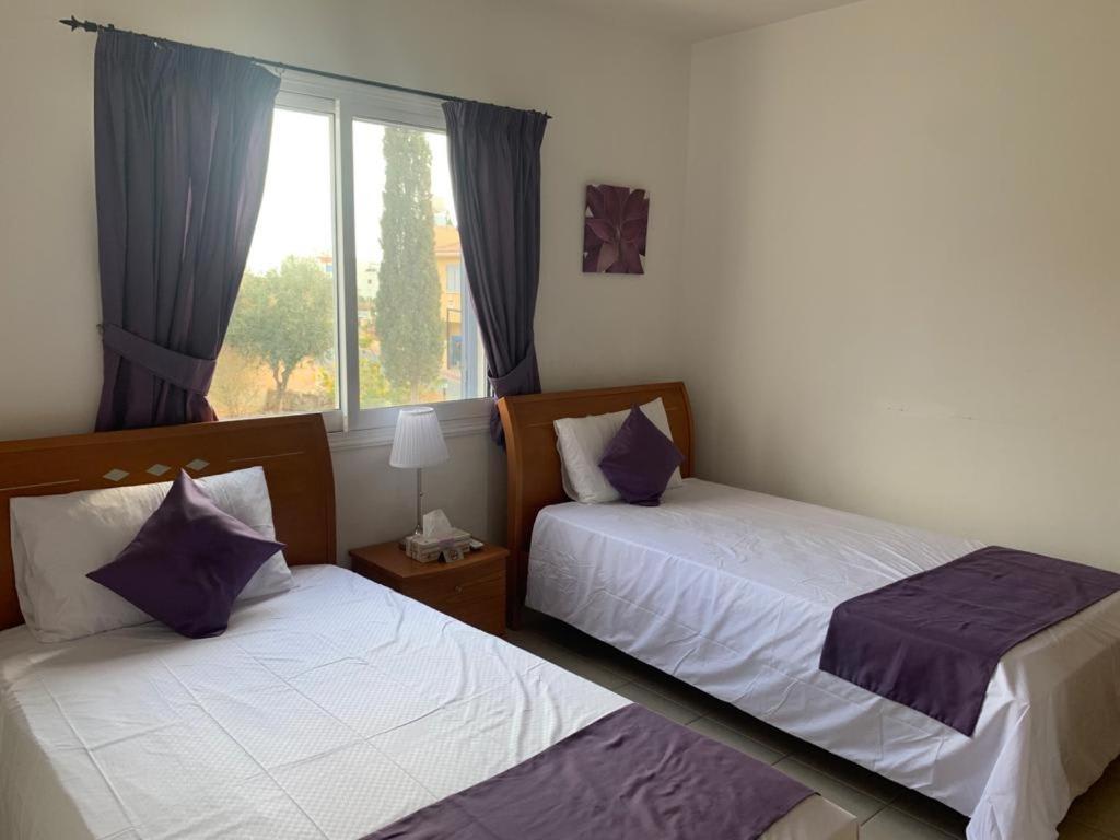 Regina Gardens - Spacious 3 Bed, 2 Bath Maisonette Paphos Extérieur photo