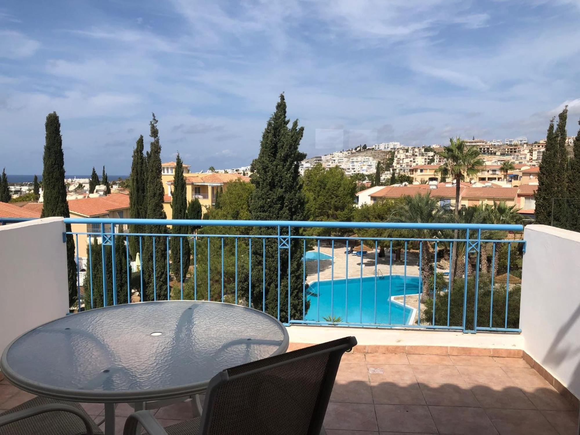 Regina Gardens - Spacious 3 Bed, 2 Bath Maisonette Paphos Extérieur photo